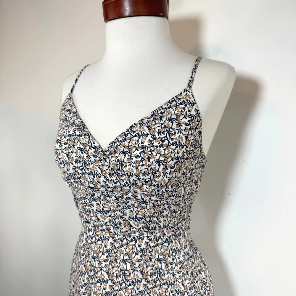 Abercrombie & Fitch Ditsy Floral Maxi Dress XS Smocked Cottagecore Boho Sundress